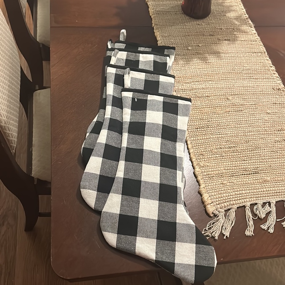 2 stockings